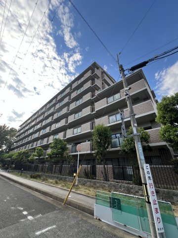白鷹香櫨園マンションの外観
