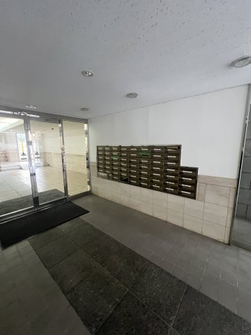 白鷹香櫨園マンションのロビー