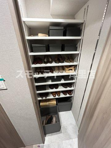 アービングNeo岸里玉出の玄関