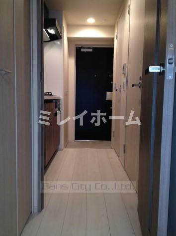 ル・リオン西蒲田の玄関|同建物内、別のお部屋の参考写真になります。