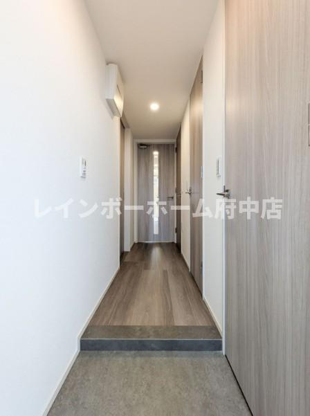 LUMINOUSつつじヶ丘の玄関