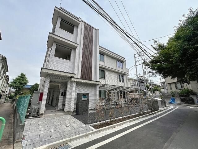 モリス・モルカの外観