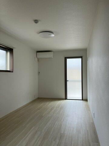 【寝室】