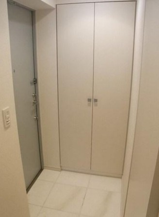 コンフォリア要町の玄関