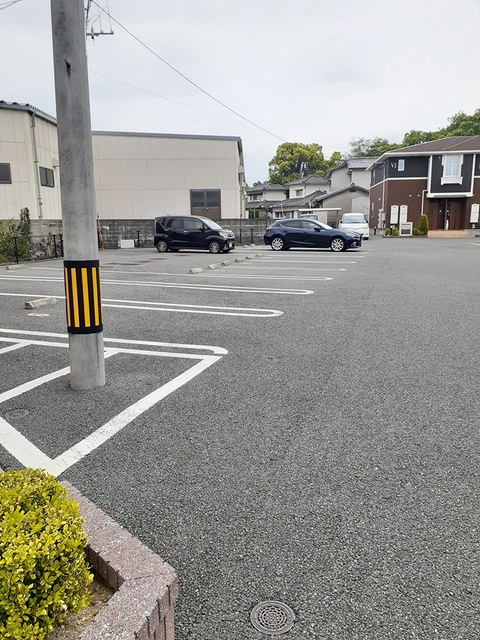 ルート３＆Ｍ・ＹⅥの駐車場|駐車場です