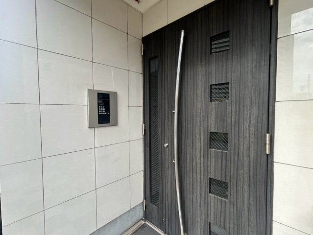 Guardianのその他|オートロック前