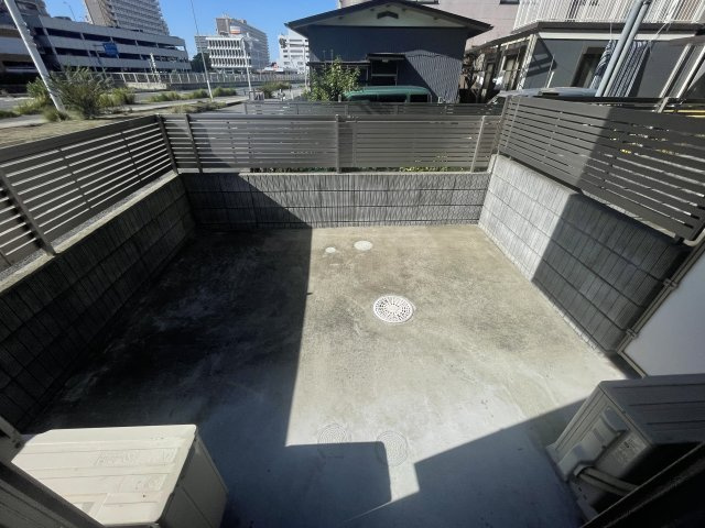 Guardianのその他|オートロック前