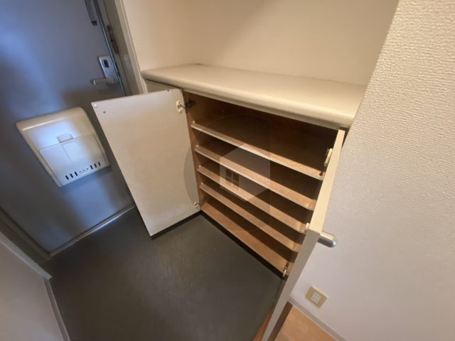 Courregesの収納
