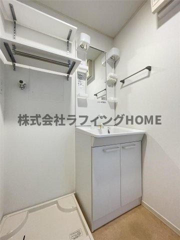 久留米市六ツ門町のアパートの洗面所|コンパクトで使いやすい洗面所