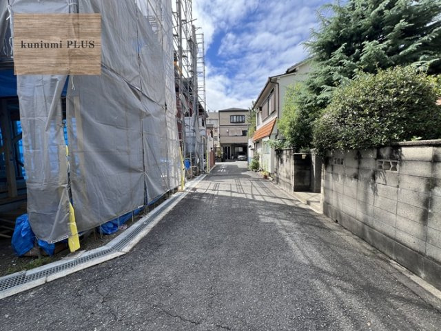 大阪市都島区東野田町4丁目　1号棟の前面道路含む現地写真