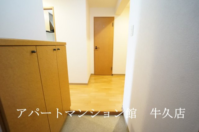【玄関】 | 牛久ロイヤルレジデンスAⅢ型