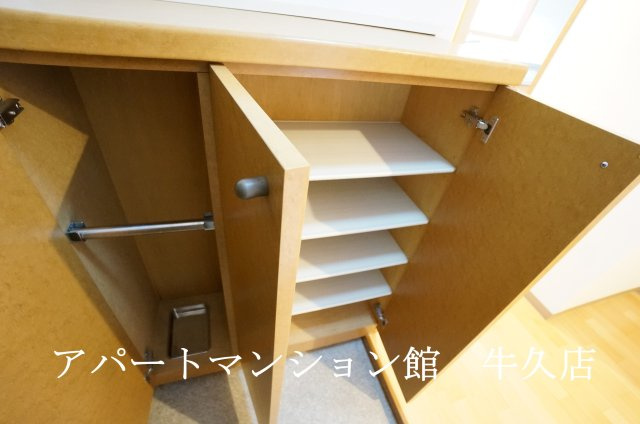 牛久ロイヤルレジデンスAⅢ型の収納