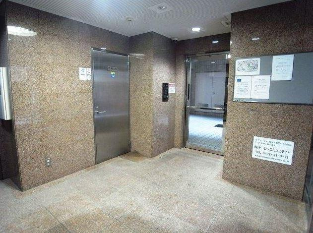 フェニックス大塚駅前のエントランス