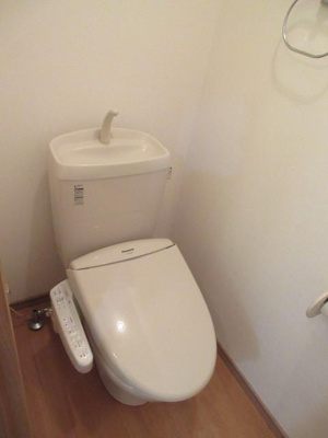 【トイレ】 | サンハイム本町 | 落ち着いた色調のトイレです