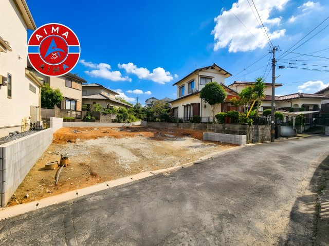 太宰府市梅ケ丘1丁目第1-1棟（1号棟）の前面道路含む現地写真|見学の時間などお気軽にお問い合わせ下さい。