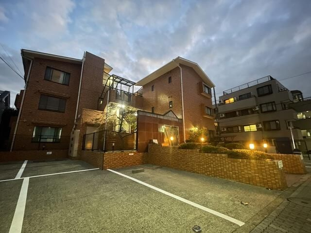 グローリー自由が丘の外観