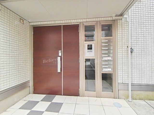 ルーエ西町のエントランス|清潔なエントランス♪