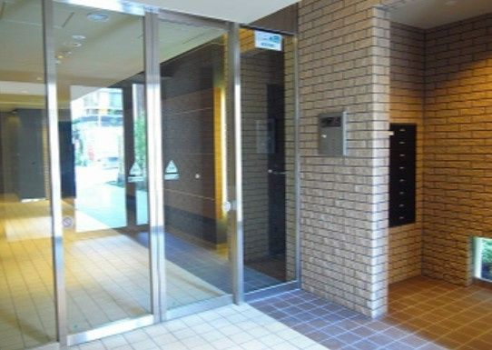 アルクス森下のエントランス