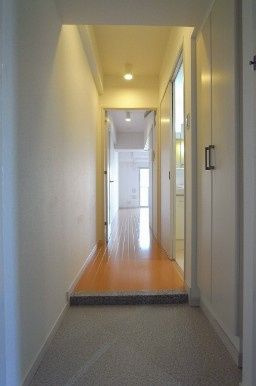 アルクス森下の玄関