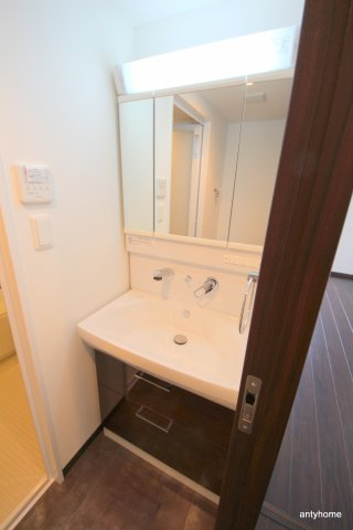 S-RESIDENCE淀屋橋 仲介手数料無料の洗面所