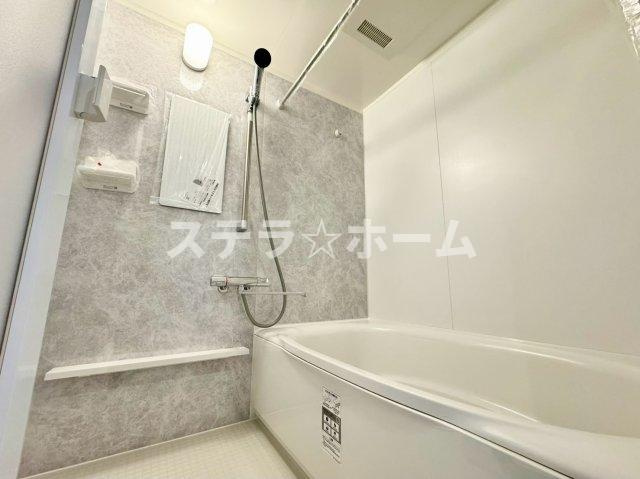 朝日プラザ千里D棟の浴室|きれいなお風呂です