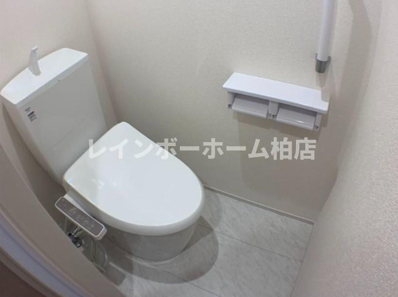 特典：仲介手数料が無料です!!のトイレ|トイレもきれいです