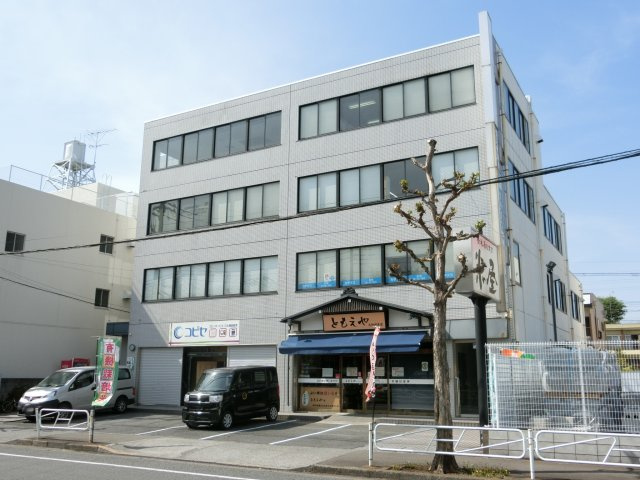 ともえビルの外観