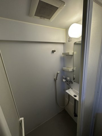 ライオンズマンション雪が谷大塚のシャワールーム|落ち着いた空間のシャワールームです
