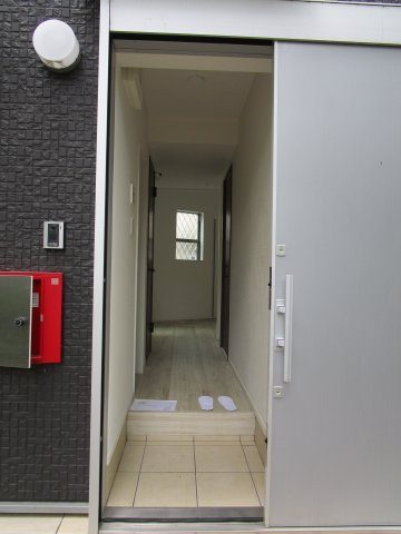 メゾンリヴァージュ早稲田の玄関|毎日通る玄関はこちらです