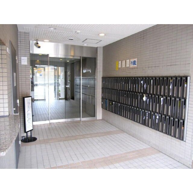 プレールカテリーナ代田橋のエントランス|建物の内部です