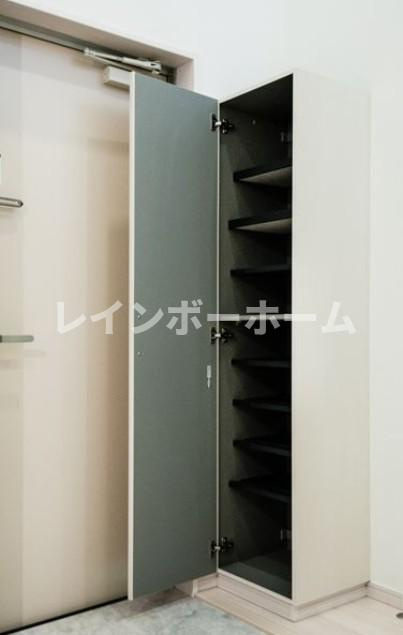 io（イオ）の玄関|毎日通る玄関はこちらです