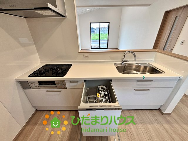ワイウッドコート加須市下高柳第14期　新築一戸建て　05のキッチン
