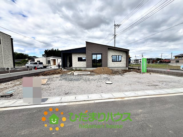 ワイウッドコート加須市下高柳第14期　新築一戸建て　05の駐車場