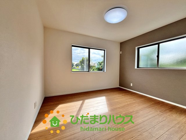 ワイウッドコート加須市下高柳第14期　新築一戸建て　02の寝室