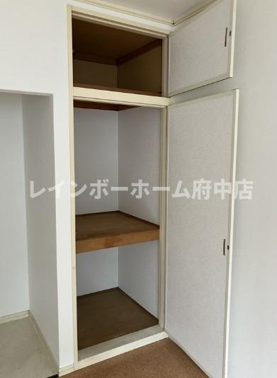 フラット程久保の収納