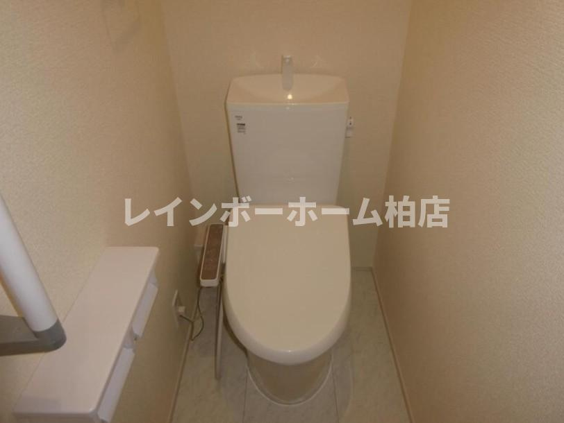 特典：仲介手数料が無料です!!のトイレ