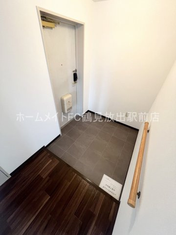 メゾン・エレックの玄関