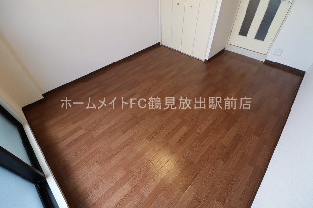 大阪市鶴見区今津中１丁目の賃貸マンションの洋室