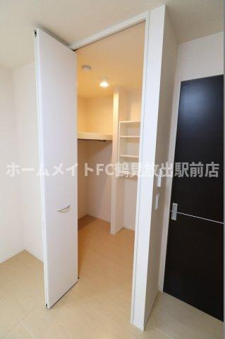東大阪市森河内西１丁目のアパートの収納