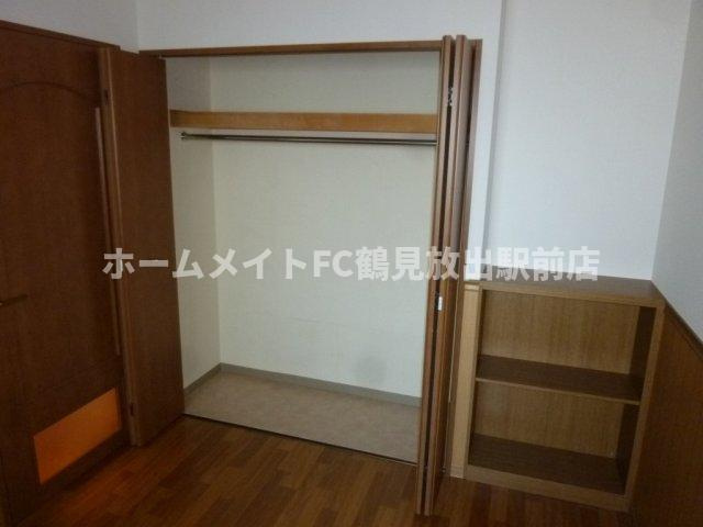 大阪市鶴見区放出東１丁目の賃貸マンションの収納