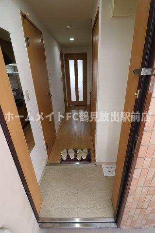 大阪市城東区諏訪１丁目の賃貸マンションの玄関