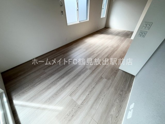 大阪市城東区永田２丁目のアパートの居間・リビング