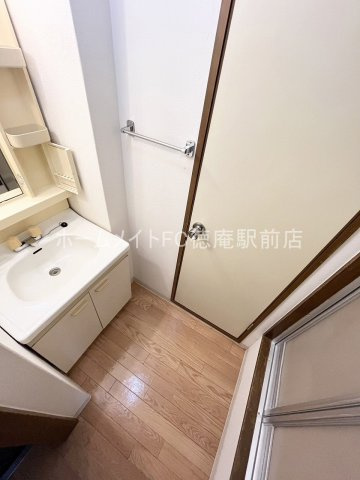 大阪市鶴見区今津中４丁目の賃貸マンションの洗面所