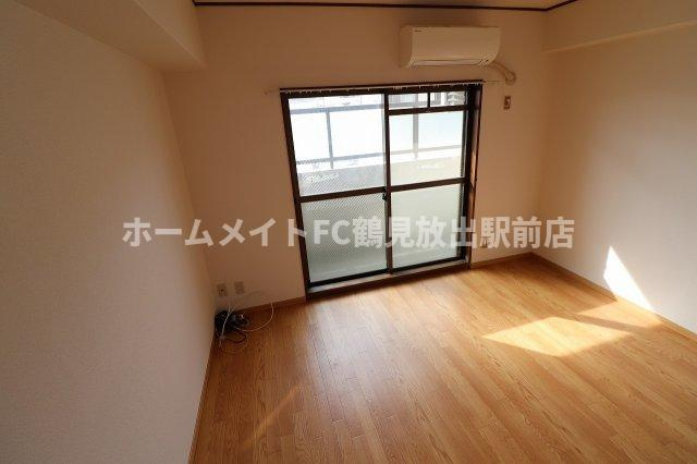 大阪市鶴見区今津中４丁目の賃貸マンションの洋室