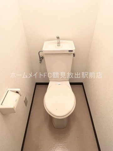 大阪市城東区諏訪１丁目の賃貸マンションのトイレ