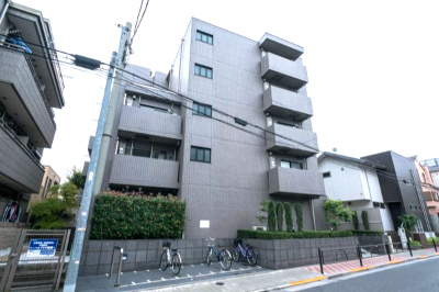 ルーブル練馬参番館の外観