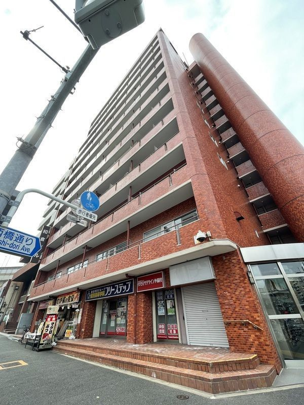 シャンボール門前仲町の外観