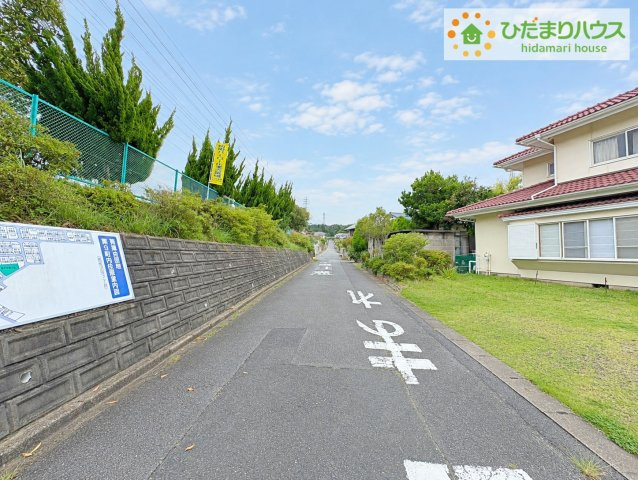 日立市西成沢町2丁目　中古戸建の前面道路含む現地写真|徒歩圏内に公園があり、四季折々のイベントを楽しめます☆彡