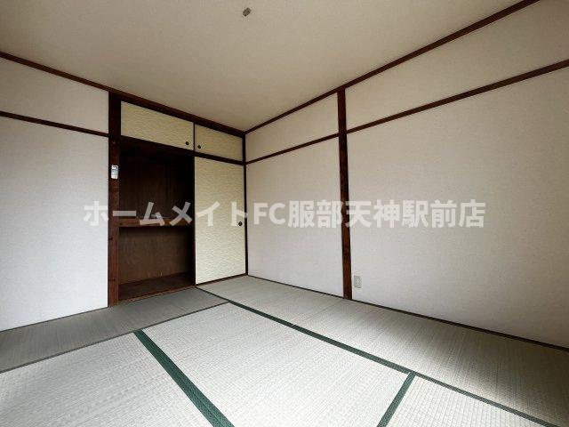 愛名マンションの和室