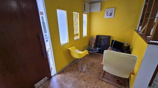 寝屋川市太秦桜が丘　中古テラス